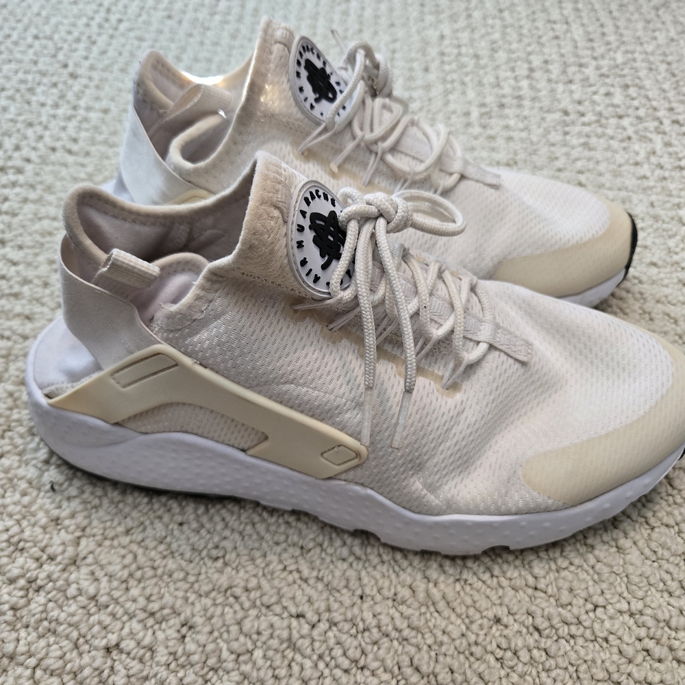 Women's Nike Hurache Cream and White Athletic Shoes, Size 9